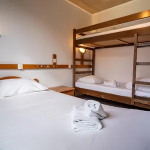 https://eau-vive-lescheraines.hotels-rhonealpes.com