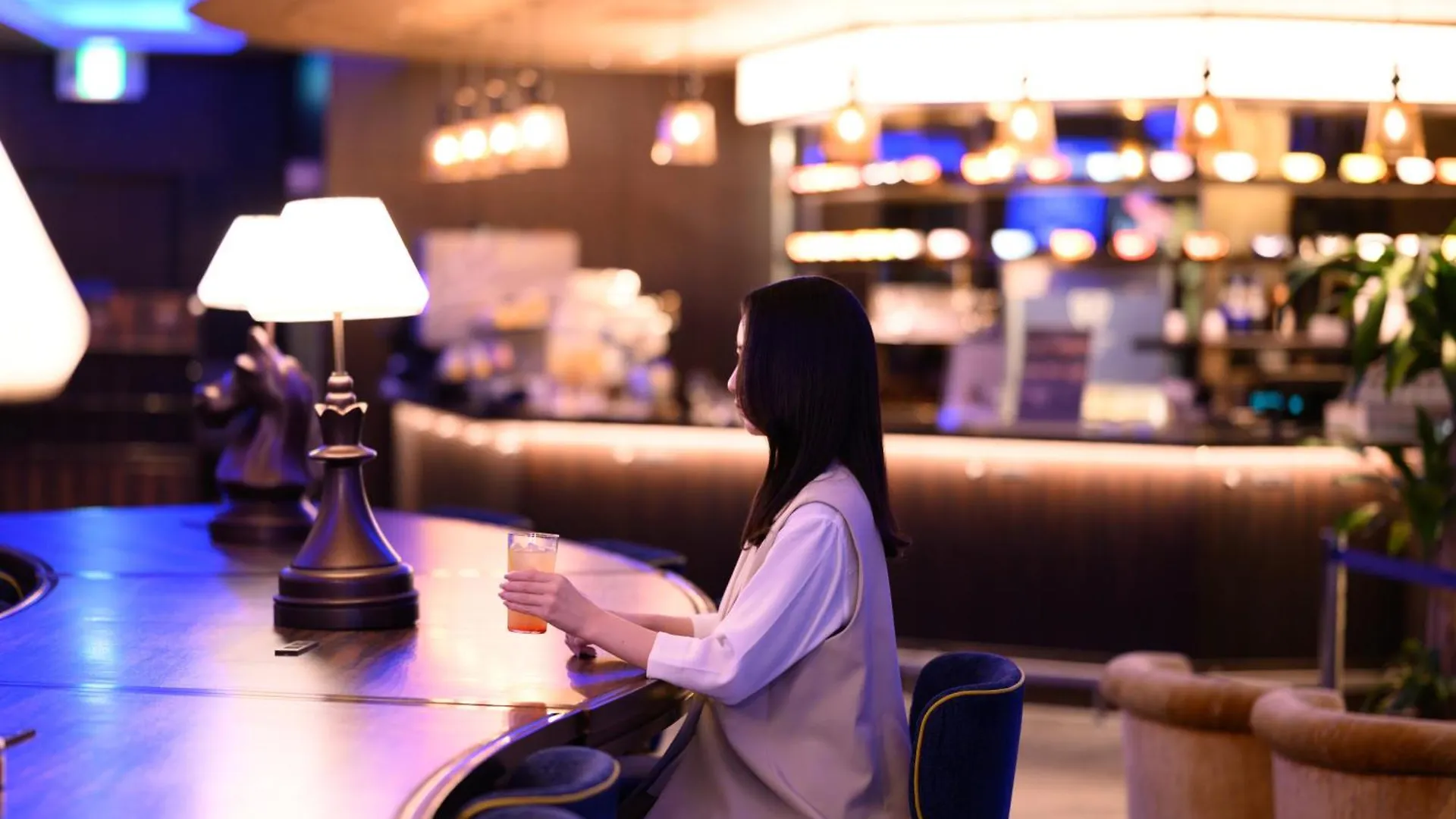 The Royal Park Canvas - Osaka Kitahama Hotel